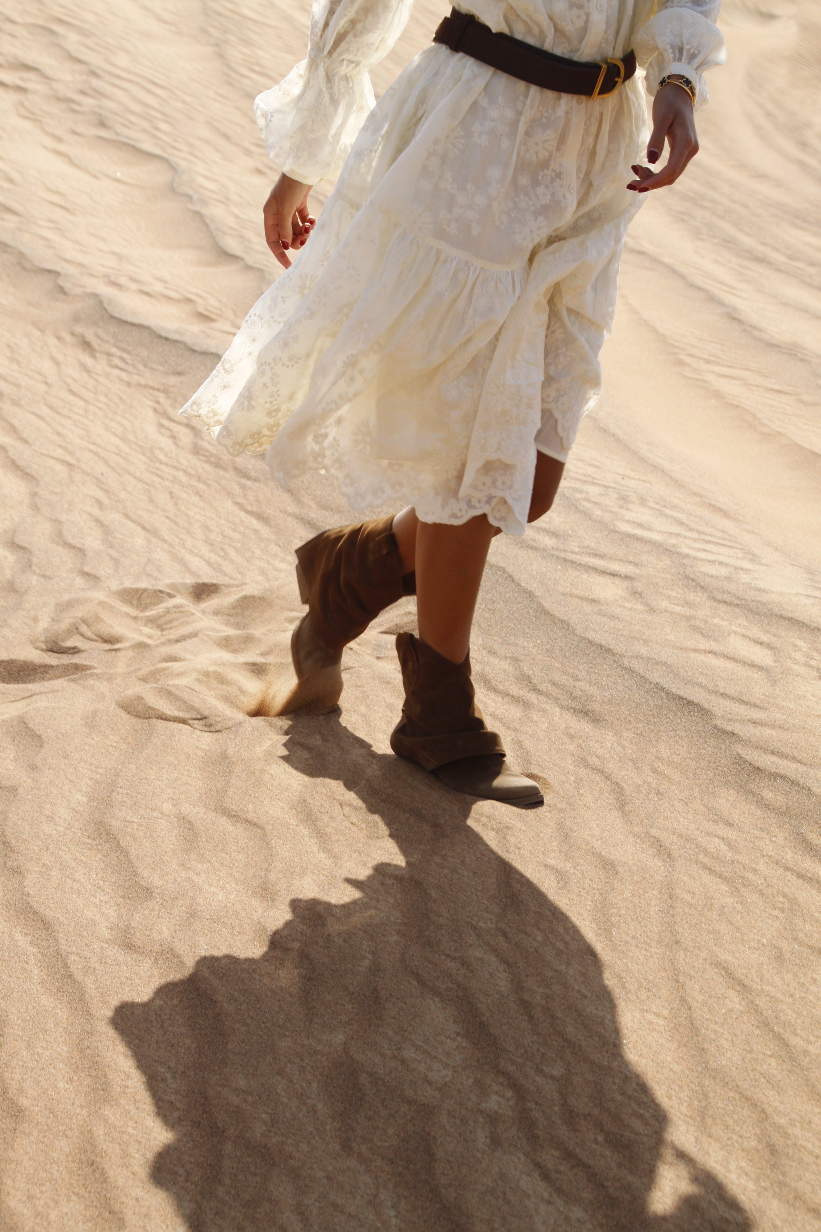 AlannaLL Midi Dress - Creme