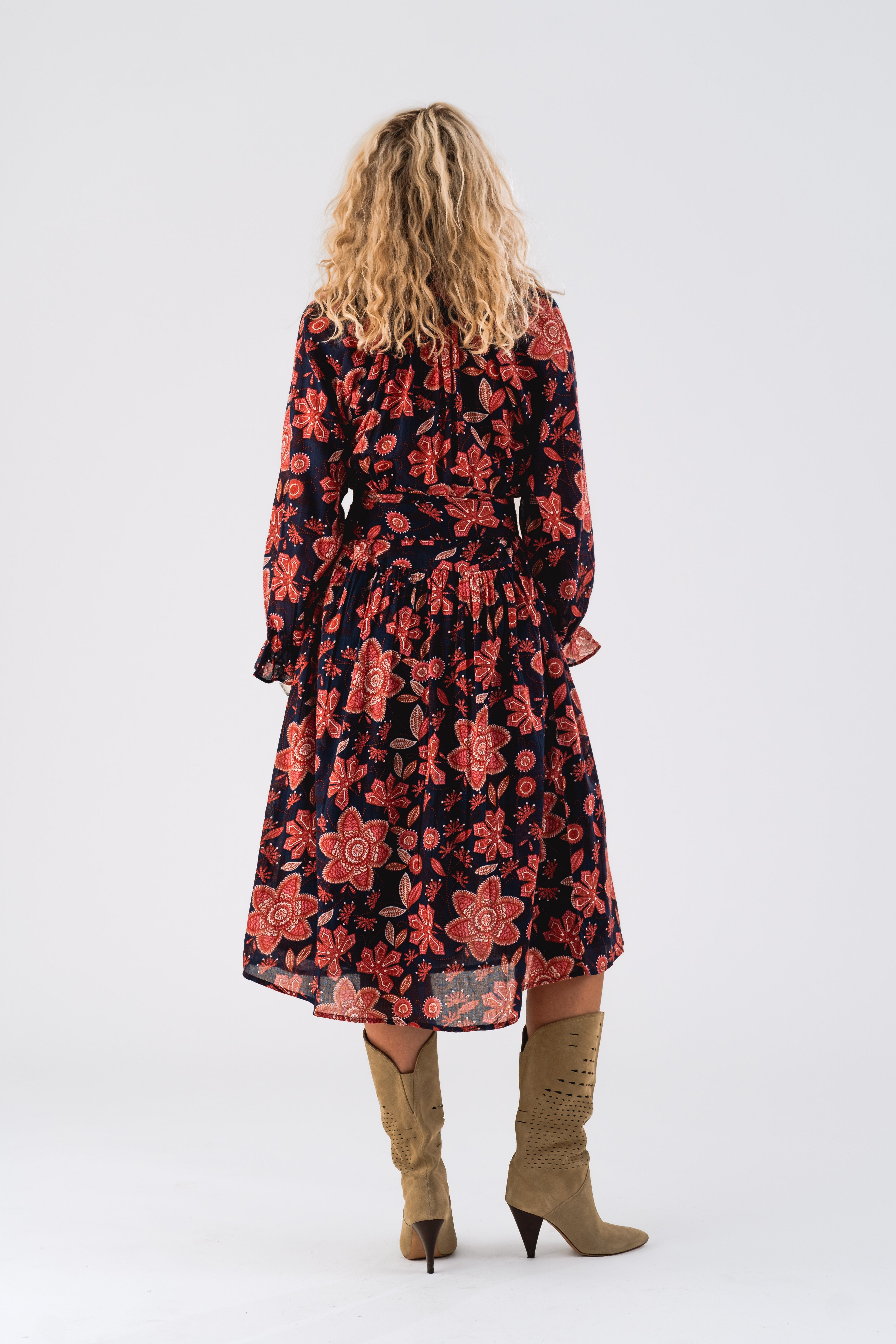 AminaLL Midi dress LS - Graphic Print