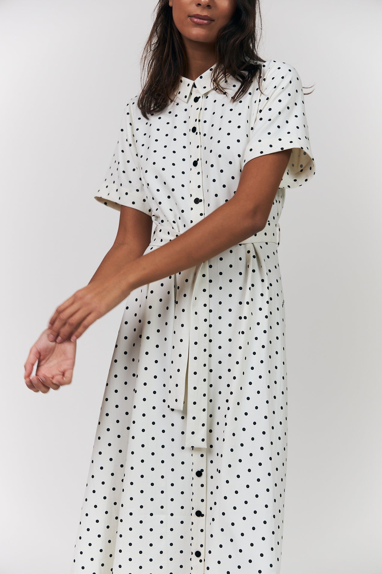 BlakeLL Midi Dress with dot print in white and black | Lollys Laundry