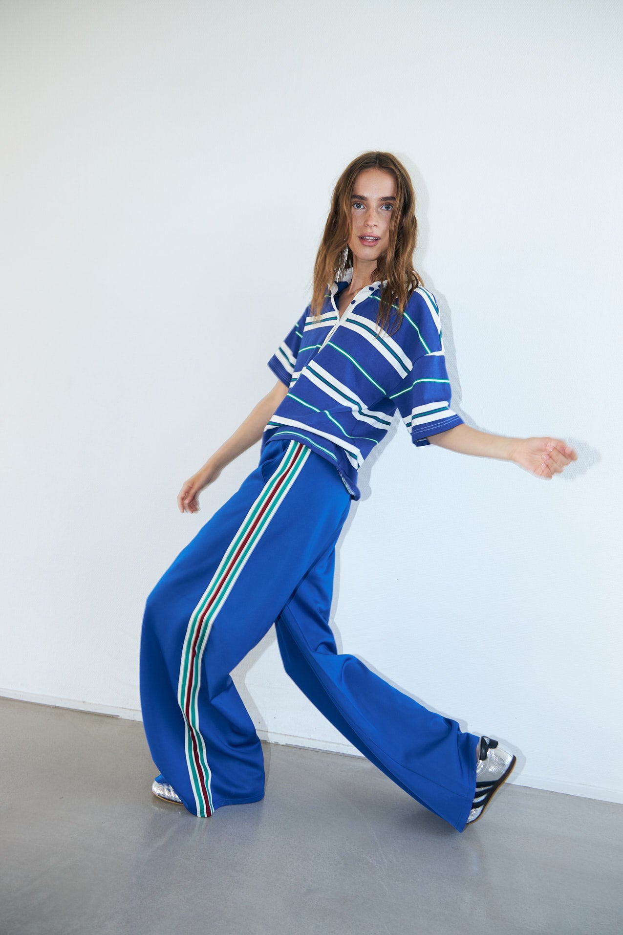 ボトムス・スパッツ Liilu Lilo Pants 6Y Relaxed blue pants with sporty stripes | Lollys Laundry