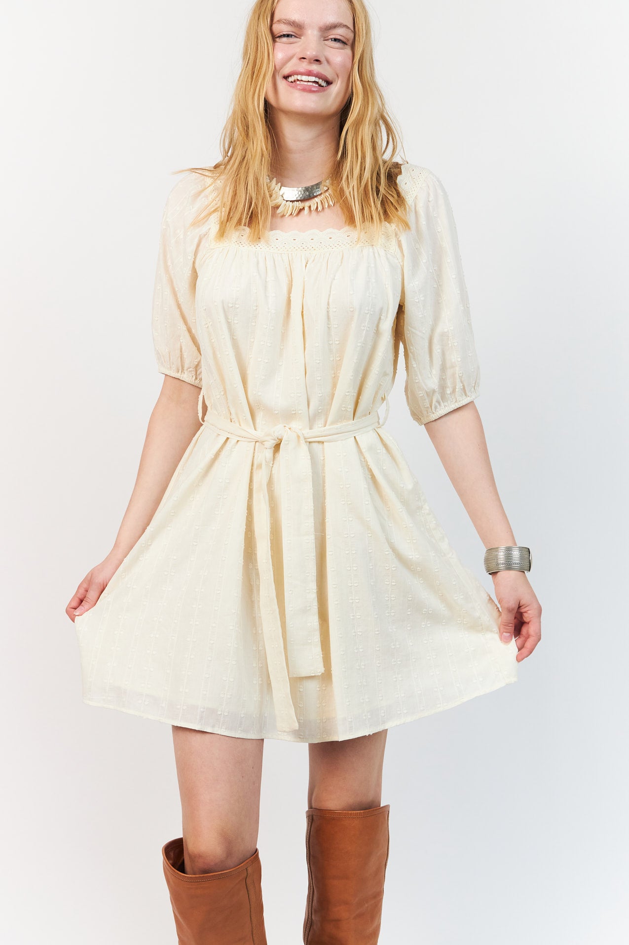 SasharLL Short Dress - Creme