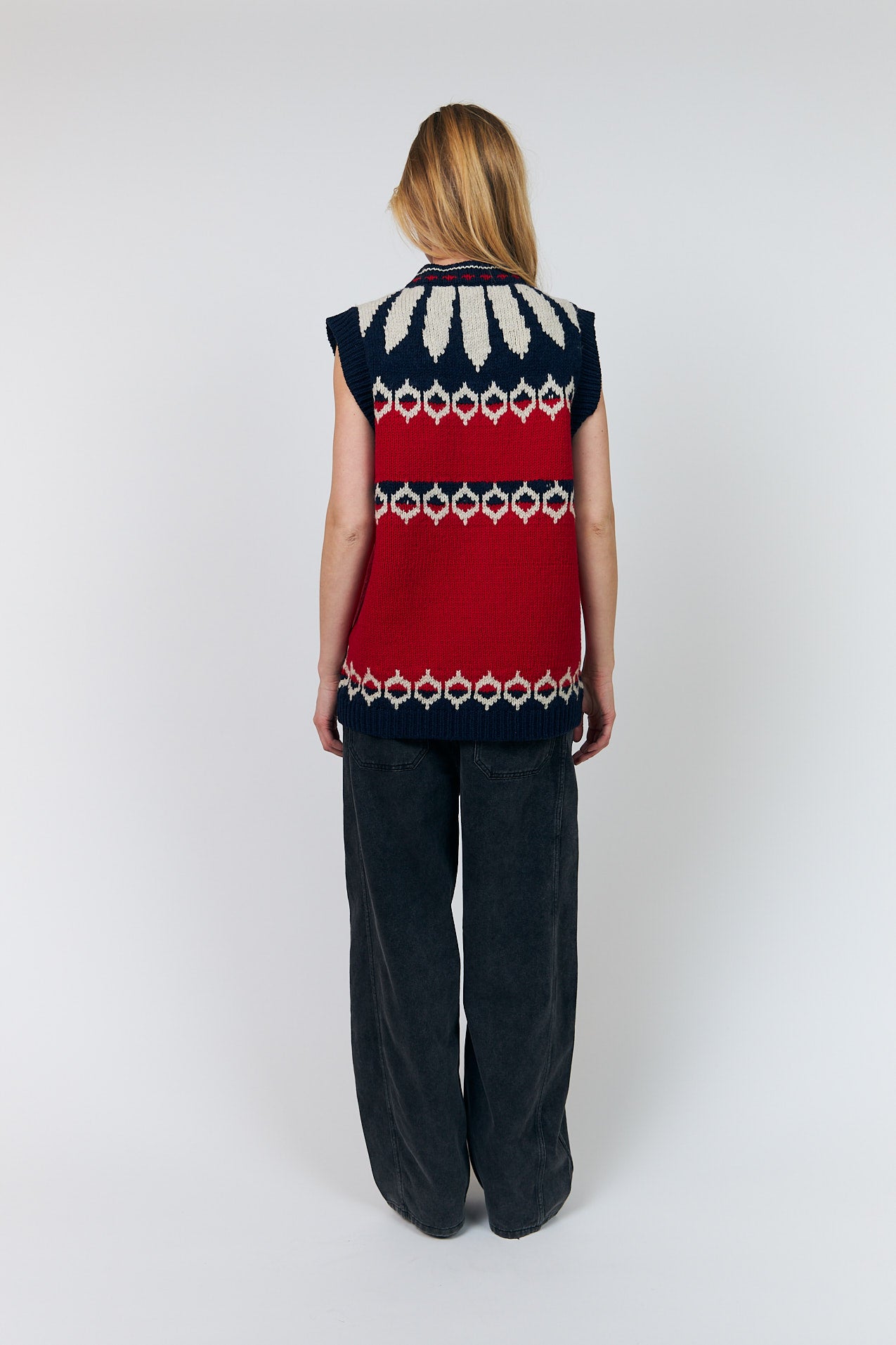 CleoLL Knitted Vest with Nordic Pattern in Red | Lollys Laundry