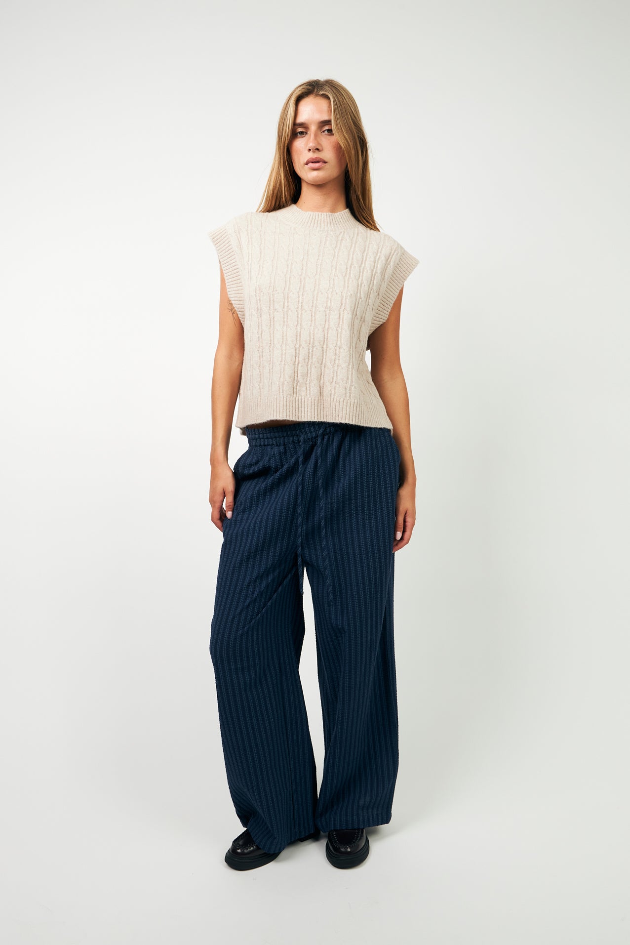 FinnLL Knit Vest - Beige