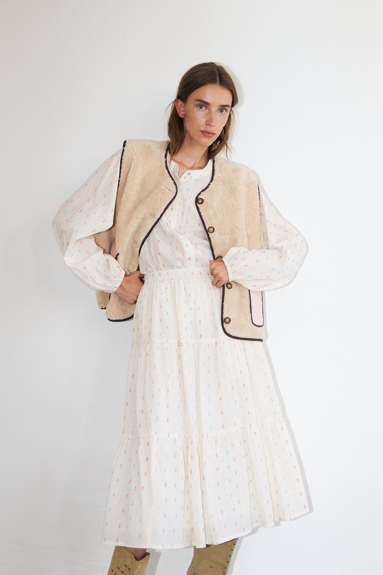 JaceLL Love Vest - Beige