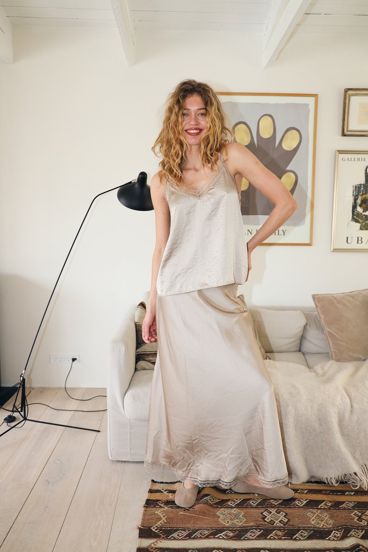 MioLL Midi Skirt - Beige